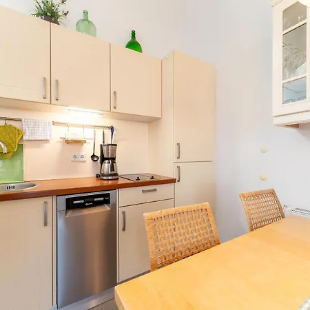 Elegant Eingerichtete 公寓 *